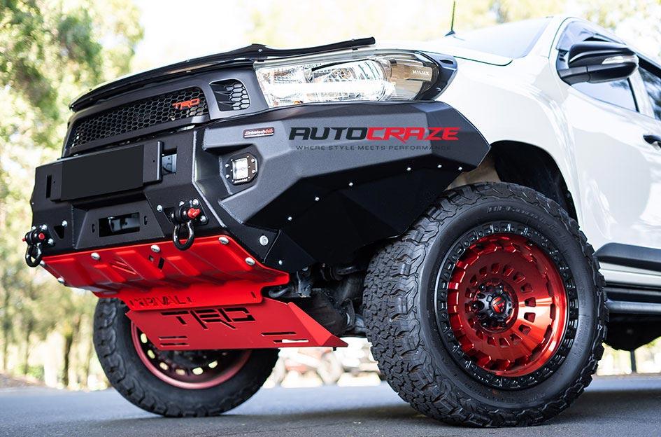 TOYOTA-HILUX-4WD-ZEPHYR-CANDY-RED-WITH-MATTE-BLACK-RING